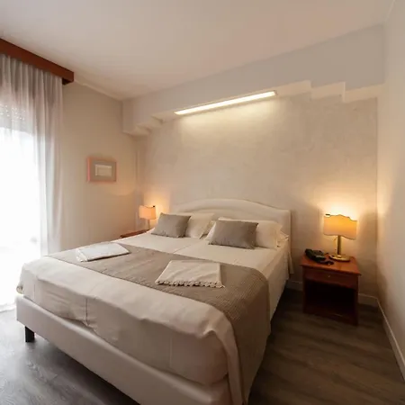 Negresco Hotel 4*