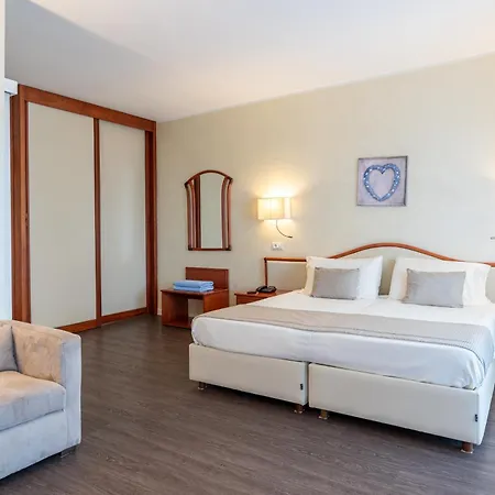 Negresco Hotel 4*